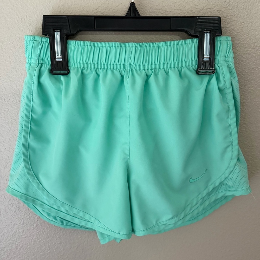 Nike Dri-Fit Mint Green/Sea Foam Green Running Tempo Shorts Women’s Size XS